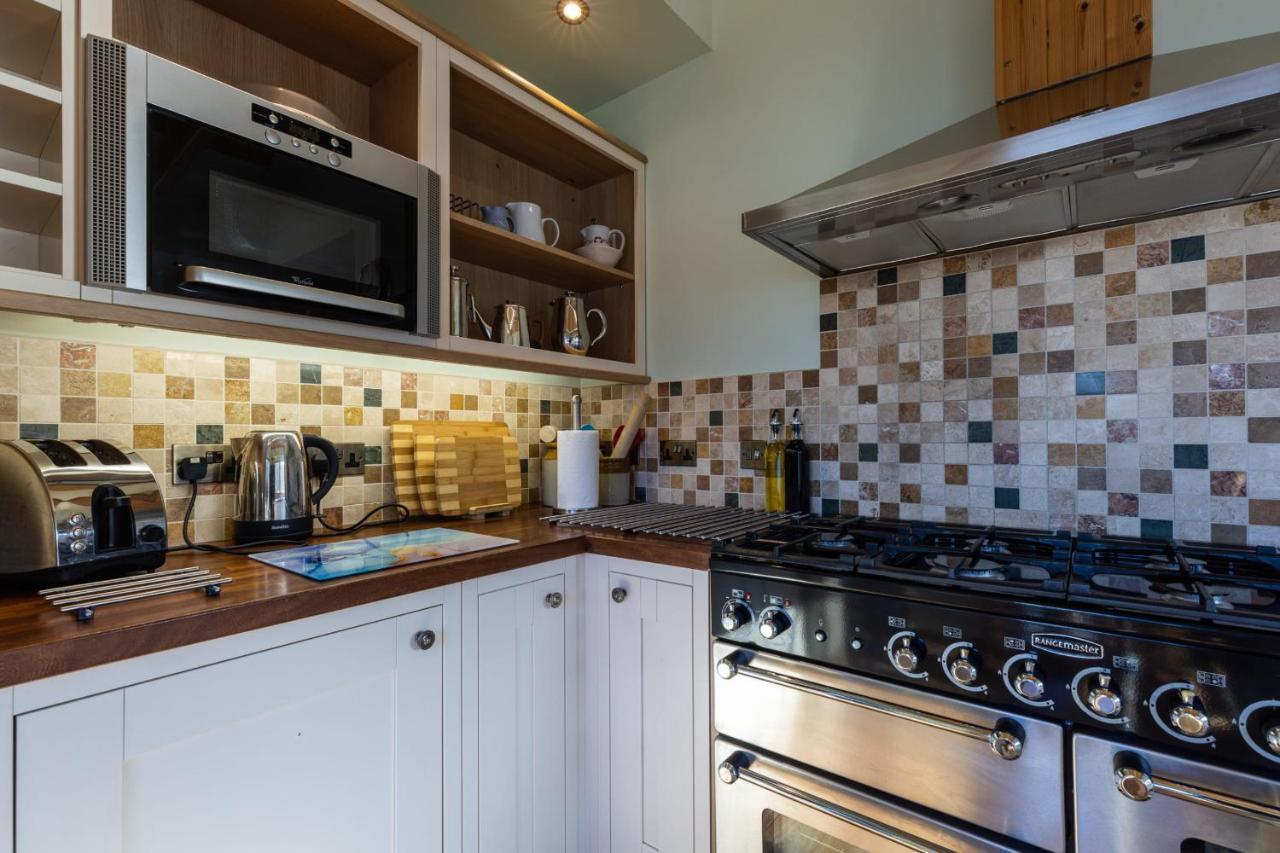 Shore Cottage Isle Of Skye Portree Esterno foto